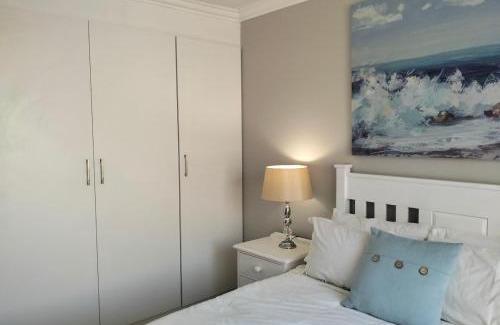 Pringle Bay Apartment | Garden es Cape