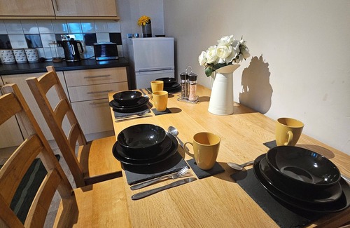 Carmarthen Apartment | Garden Flat, Dog Friendly, Excellent base to Explore all West Wales has to Offer