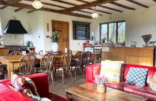 Edenbridge House | Garden Of Eden: Large Farmhouse & Grounds, Kent
