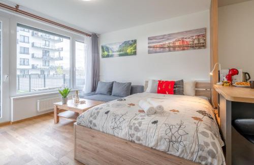 Prague 9 Apartment | Garden Studio near Metro Kolbenova