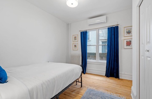 Whittier House | Garden Suite - Eat Street Suites