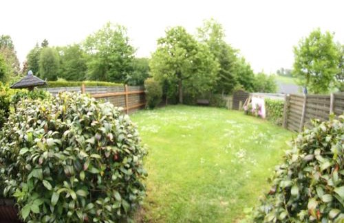 Heringhausen Apartment | Garden-view Apartment in Heringhausen Lake City Centre