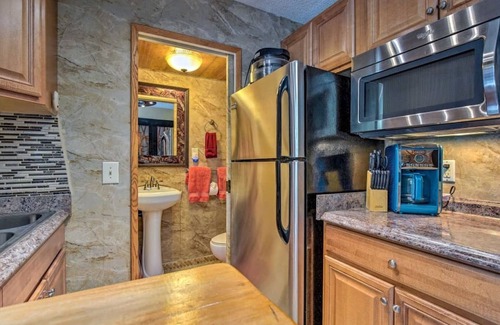 Historic Kailua Village Condo | Garden View Studio - Kona Islander Inn Condos Condo by RedAwning