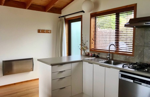 Parapara Villa | Garden Villa with Seaview - Adrift in Golden Bay (adults only)