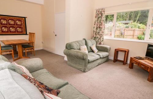 Llanwrthwl House | Gardener's Cottage