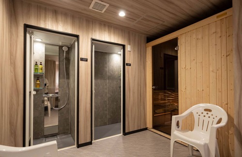 Shiroishi Hotel | GARDENS STAY