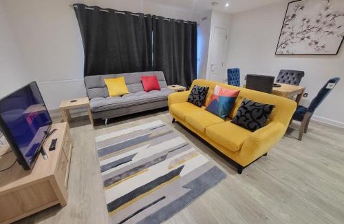 Greenhithe Apartment | Garland Apartment, Greenhithe 3