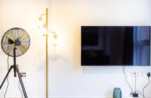 Shacklewell Apartment | Garland Central City Apartment 3