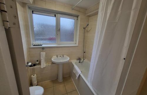 Woolwich Riverside Apartment | Garland Modern Spacious Flat, London