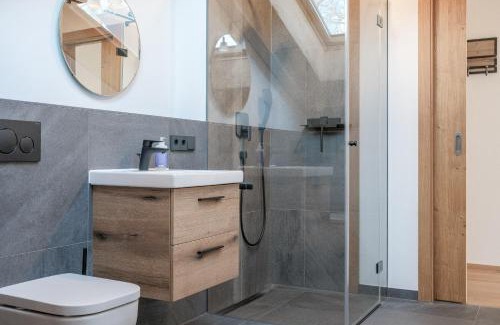 Garmisch-Partenkirchen Apartment | Garmisch Chalets - Wohnung Geroldsee