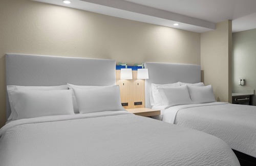 Boise Hotel | Garner Boise Airport by IHG