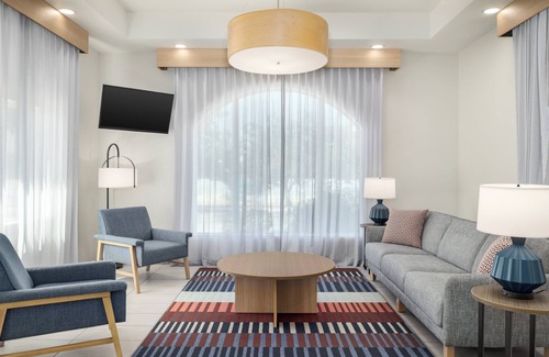 Boise Hotel | Garner Boise Airport by IHG
