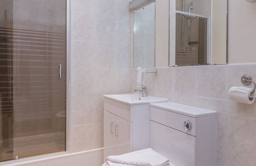 Acocks Green Hotel | Garner Hotel Birmingham South East by IHG