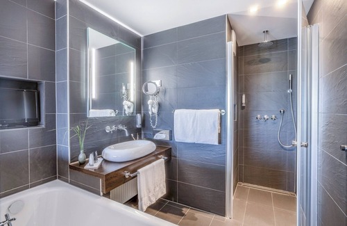 Oberhausen Hotel | Garner Hotel Oberhausen by IHG