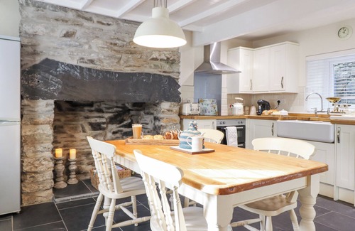 Tanygrisiau Cottage | GARREG LWYD, pet friendly, character holiday cottage in Tanygrisiau