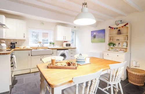 Tanygrisiau Cottage | GARREG LWYD, pet friendly, character holiday cottage in Tanygrisiau