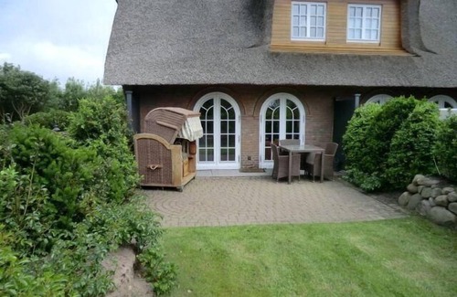 Kampen Apartment | Gartensuite West - Kamin, Sauna, Pool,Garten