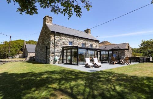 Porthmadog House | Garth Morthin The Farmhouse