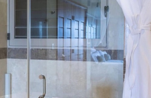 Ex Hacienda El Pitillal Resort | Garza Blanca 5 Diamond Resort: Stunning 3 Bedroom Beach Lockoff