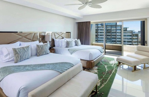 El Tezal Hotel | Garza Blanca Los Cabos 3-Bedroom n2 King, 2 Queens, Gourmet Kitchen, 3.5 Bath