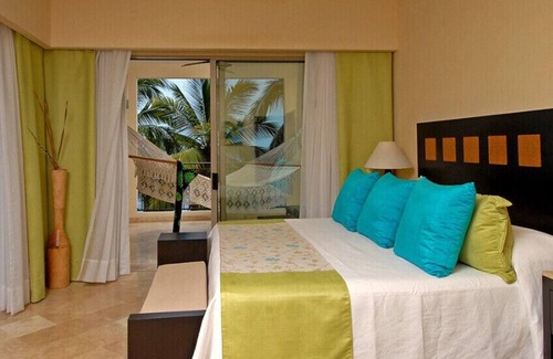 Amapas Resort | Garza Blanca - Puerto Vallarta - Luxury Studio, 1, 2 or 3 Bdrm Suites