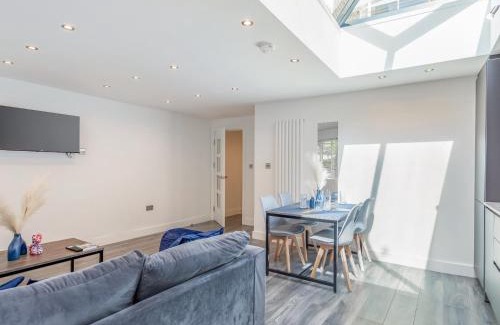Kilburn House | Gascony Getaway - Ukc6961