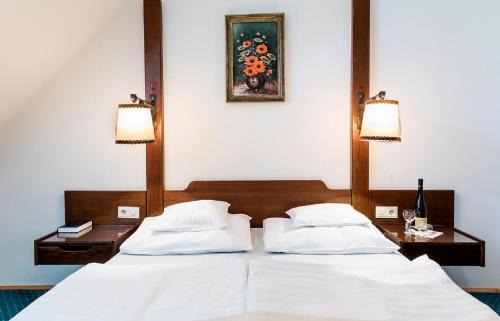 Hajduszoboszlo Hotel | Gasthof Laci Betyár