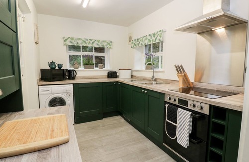 Castle Douglas Cottage | GATE LODGE - THREAVE ESTATE, pet friendly in Castle Douglas