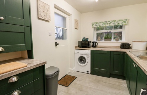 Castle Douglas Cottage | GATE LODGE - THREAVE ESTATE, pet friendly in Castle Douglas