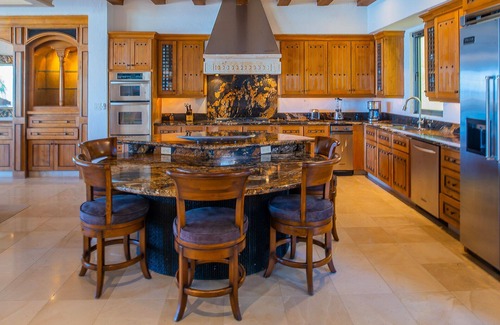 Cabo San Lucas House | Gated Beach Front,Daily Housekeeping,Breakfast Service,Backyard OasisHot TubPool