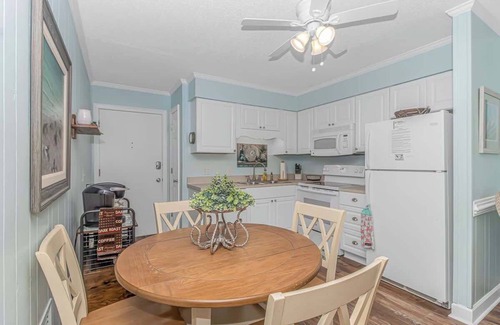 Gulf Stream Estates Condo | Gated, Dock & Beach Access, Fast Wi-Fi