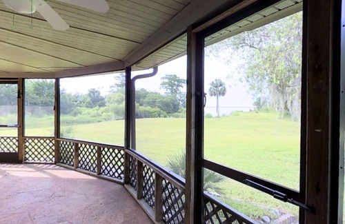 Oviedo House | Gator Nest: 3-bedroom, 2-bath home, sleeps 6. Excellent for a relaxing, nature getaway Gator Nest: Charming 3-bedroom, 2-bath home that sleeps 6 — perfect for a relaxing nature getaway. New! Bring your own boat and enjoy fishing right from the ho