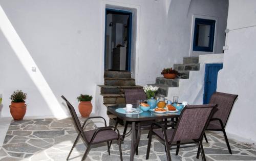 Gavrio House | Gavrion's Nest - Premium Cycladic Studio