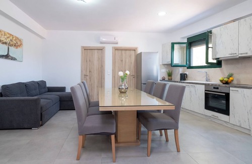 Kavrochori House | Gazi Nature Retreat