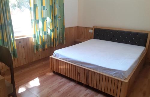 Bhuntar House | Gazing Moon Homestay