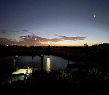 Exmouth House | Gecko - On the Marina with Pool & Private Jetty