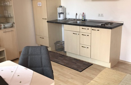 Nordheim a. Main Apartment | Gemütliche 45qm Ferienwohnung mit Balkon, kostenfreies Parken und WLAN