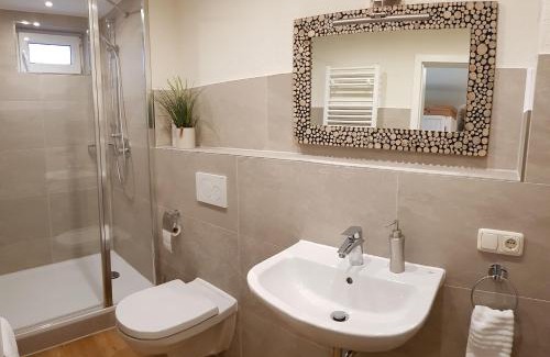 Rottbach Apartment | Gemütliche Ferienwohnung am Ortsrand