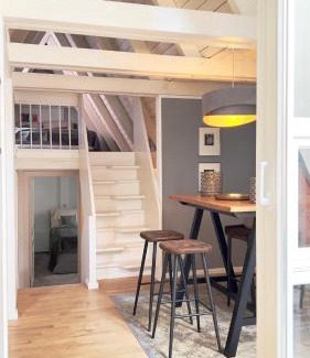 Oldenburg Apartment | Gemütliche Maisonettewohnung mit Dachterrasse am Schloß