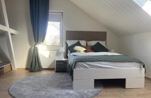 Herne Apartment | Gemütliches Mansarden-Apartment mit 2 Schlafzimmern & separater Küche