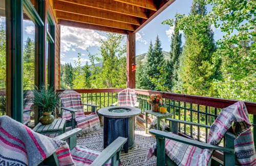 Old Town Apartment | Gem in Old Town Winter Park Walk to Ski Lifts!