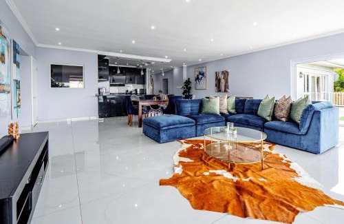 Durban North Apartment | Gemmell Place by Host Agents