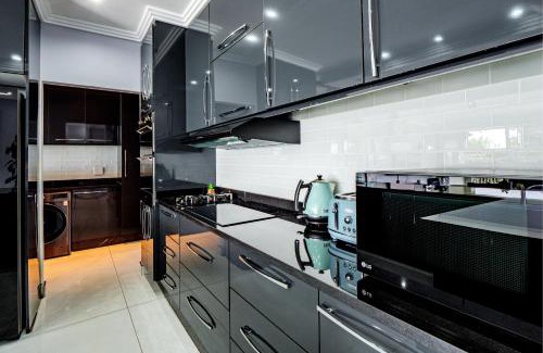 Durban North Apartment | Gemmell Place by Host Agents