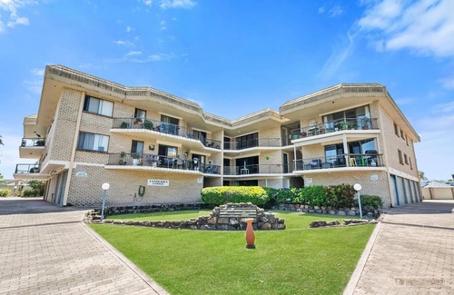 Bellara Apartment | Gemstone!