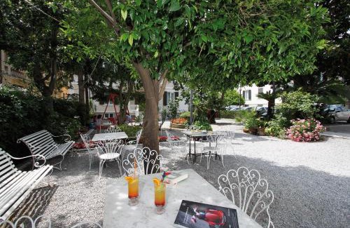 Varazze Apartment | Genovese Villa Elena Residence