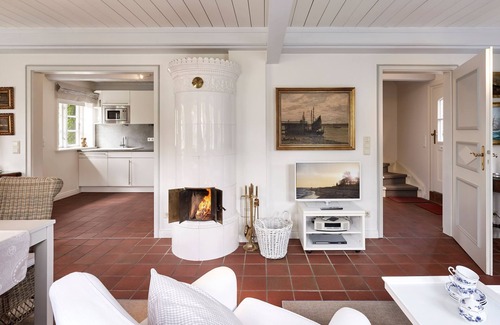 Oevenum House | Gentle breeze 1- left - Gentle breeze 1 (lk march)
