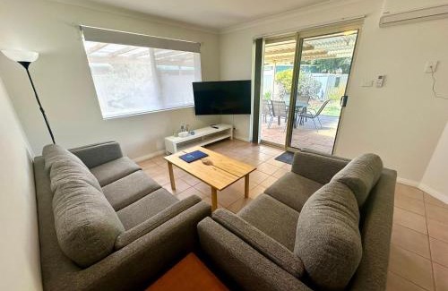 Geographe House | Geographe Bay Holiday Stay