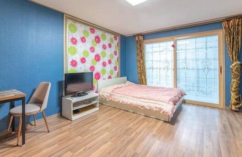 Irun-myeon House | Geoje Evergreen&pinetree Pension