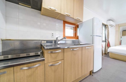 Geoje House | Geoje Island Jangmok Hawaii Pension