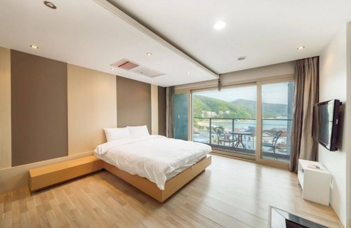 Irun-myeon House | Geoje Island Sea & Sky 2 Resort